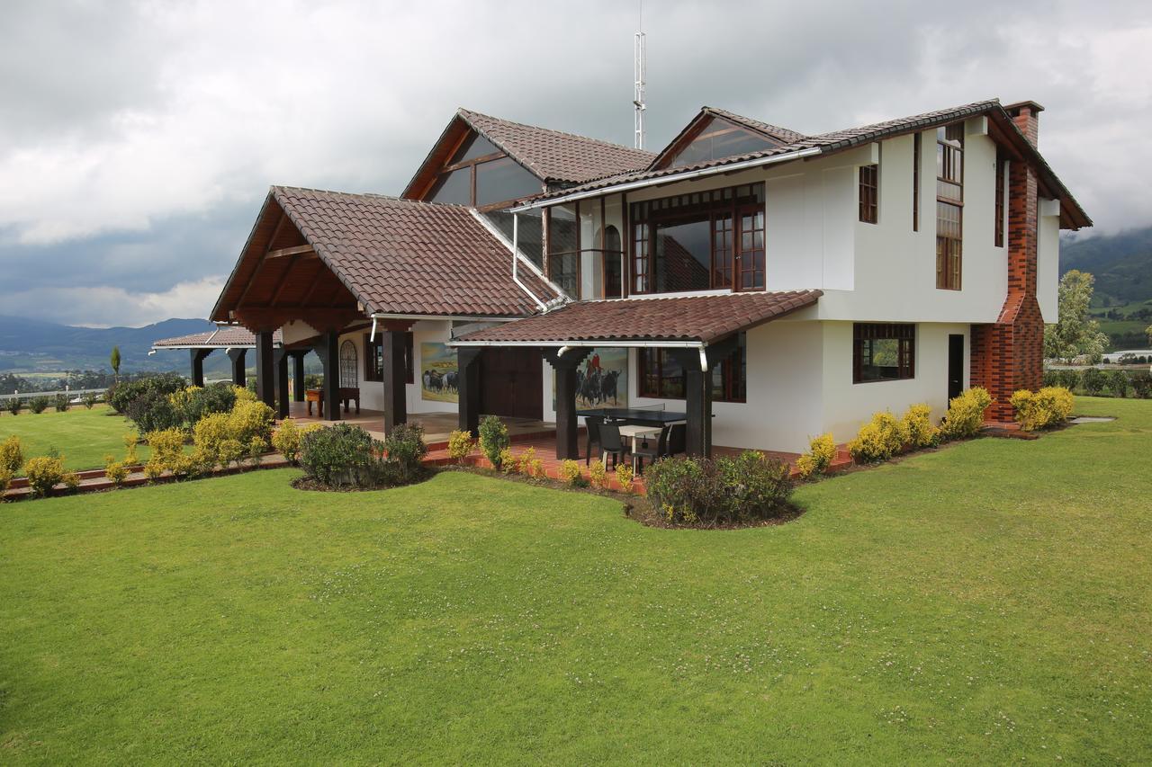 Hosteria Loma Larga Cayambe Εξωτερικό φωτογραφία